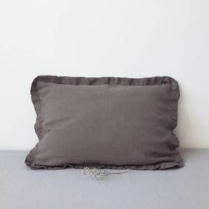 NEW LINEN TALES frilled pillow case in regular size in dark grey